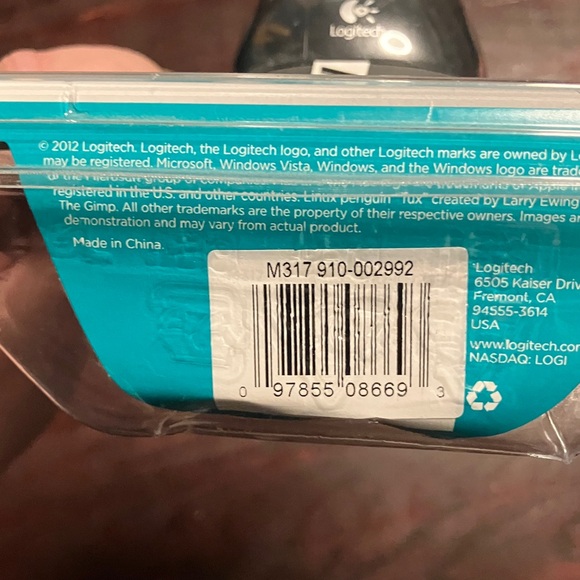 Logitech M317 Wireless Mouse - Fun Design - Picture 3 of 3